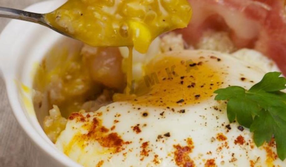 Рецепт каши злаковой с яйцом и беконом