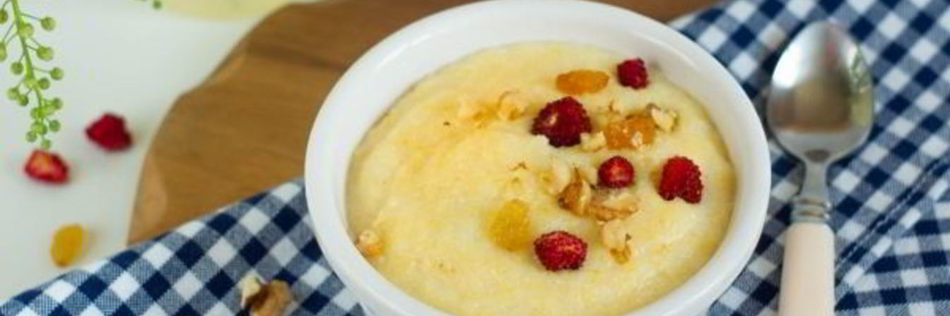 Кукурузная каша на воде с молоком