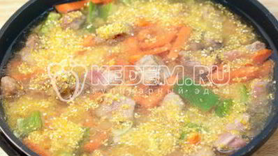 кукурузная каша с мясом по-деревенски