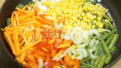 кукурузная полента с овощами