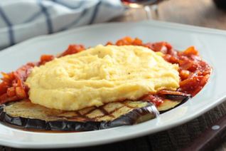 Полента с овощами