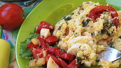 полента запеченная с помидорами и моцареллой