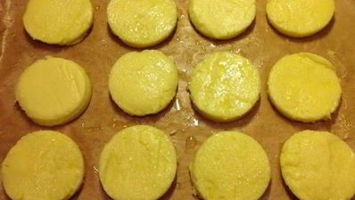 полента, запеченная с помидорами