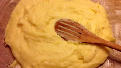 полента, запеченная с помидорами