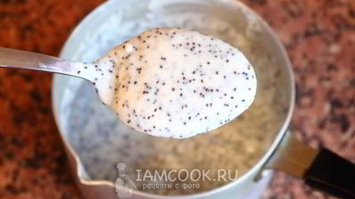 манная каша на молоке с маком