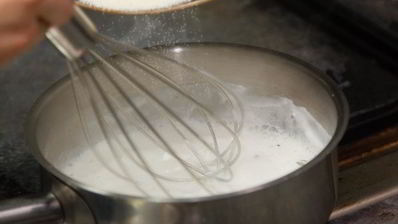 манная каша со свежей клубникой