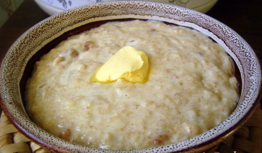 Рецепт молочной овсяной каши с изюмом