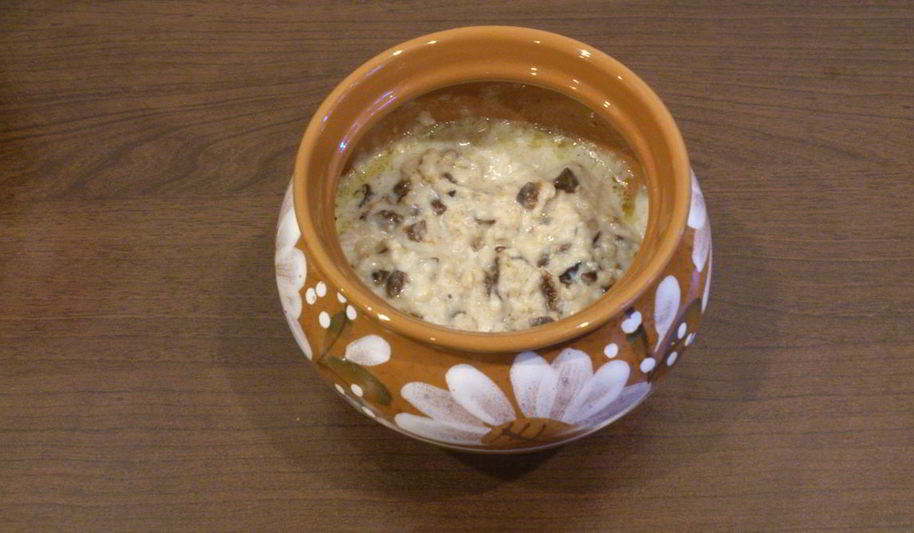 Рецепт овсяной каши с черносливом в горшочке