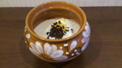 овсяная каша с черносливом в горшочке