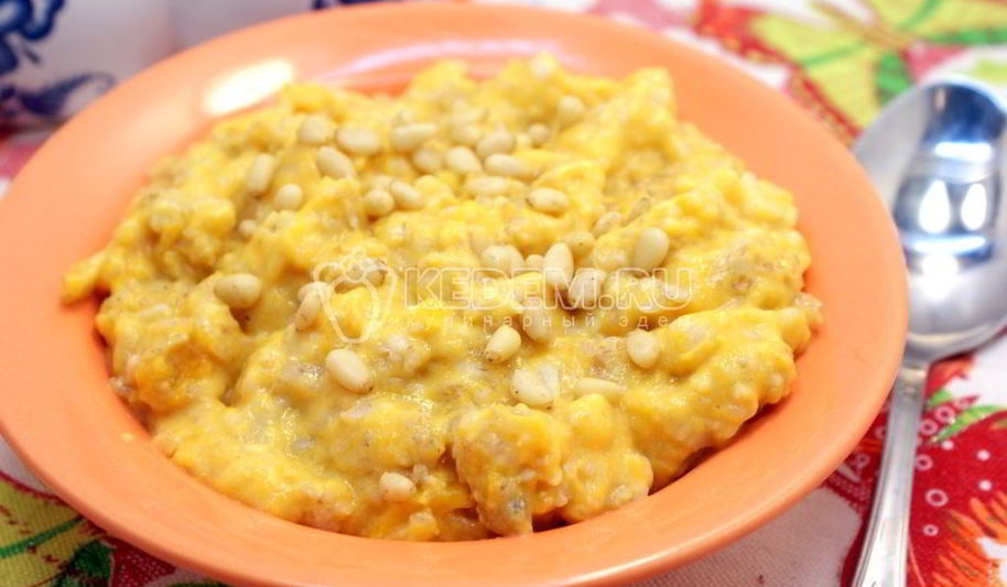 Рецепт овсяной каши с тыквой и кедровыми орешками