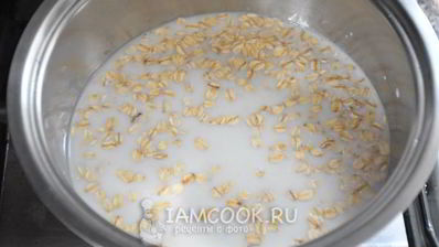 шоколадная овсяная каша с бананом