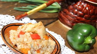 перловая каша с курицей и овощами