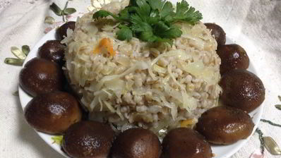 перловая каша с квашеной капустой