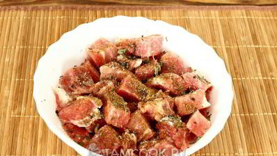 перловка с мясом в горшочке в духовке