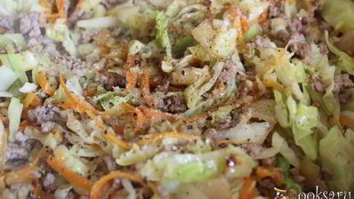 вкусная перловая каша с мясным фаршем и овощами