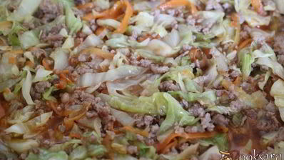 вкусная перловая каша с мясным фаршем и овощами