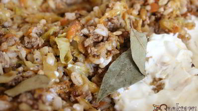 вкусная перловая каша с мясным фаршем и овощами