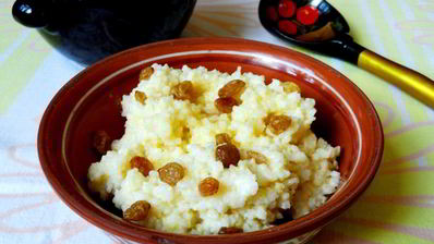 пшенная каша с медом и изюмом