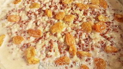 гречнево-рисовая каша на молоке