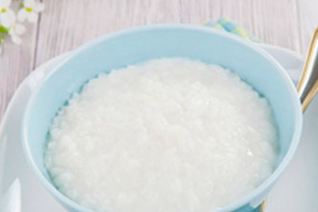 Рисовая каша на молоке