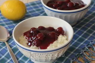 Рисовая каша с вишневым киселем