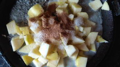 рисовая каша с яблоками и корицей