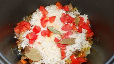 рисовая каша со свининой и овощами в мультиварке