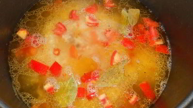 рисовая каша со свининой и овощами в мультиварке