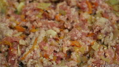 ячневая каша с мясным соусом