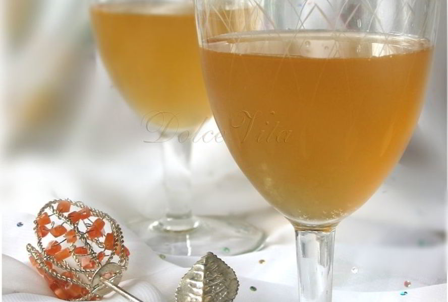 Безалкогольный имбирный эль