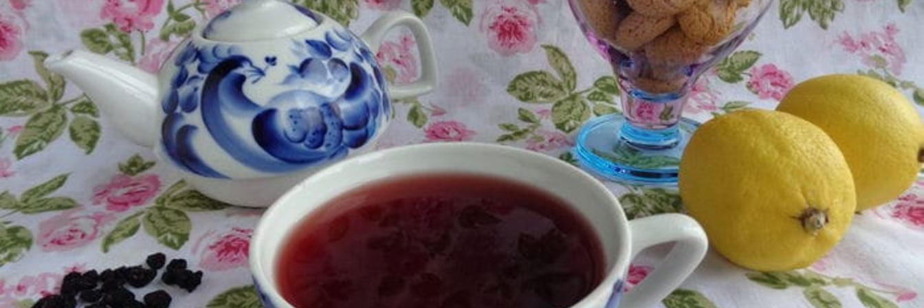 Чай из черной смородины с мятой