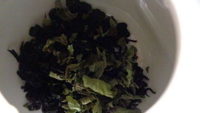 чай из черной смородины с мятой