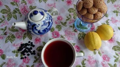 чай из черной смородины с мятой