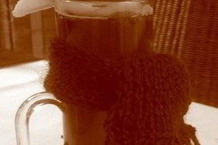 Чай с фруктами и корицей