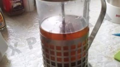 чай с имбирем, лимоном и яблоками