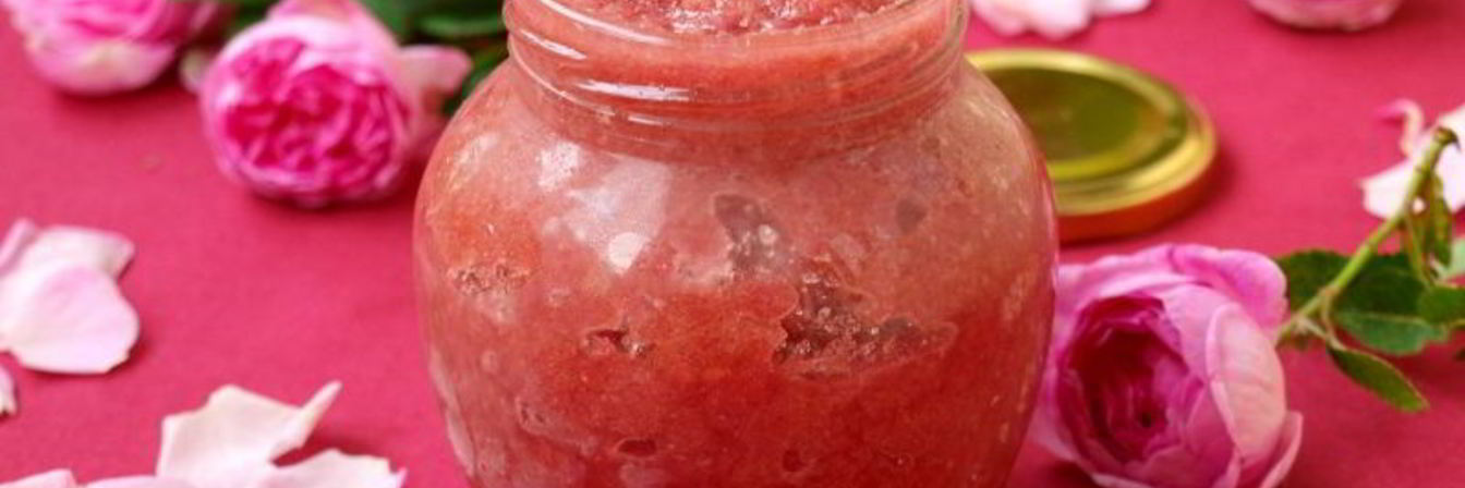 Чайная роза перетертая с сахаром