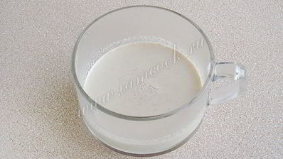 индийский имбирный чай масала с молоком и кардамоном