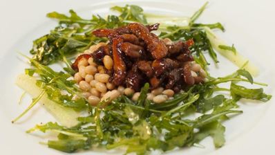 курица в чайно-соевом соусе с белой фасолью