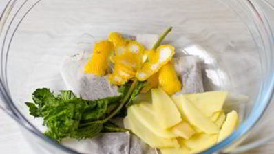 ледяной чай с имбирем, лимоном и мятой