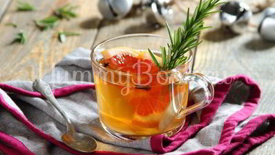 согревающий чай с грейпфрутом и розмарином