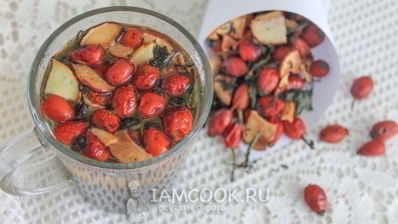 сушеный чай с мятой, яблоком и шиповником