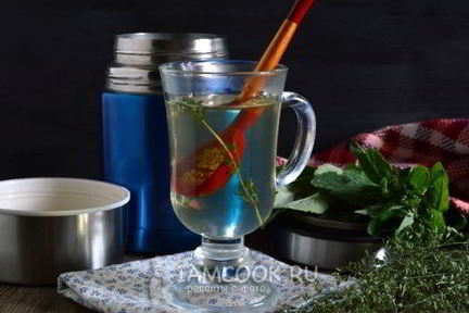 Травяной чай в термосе