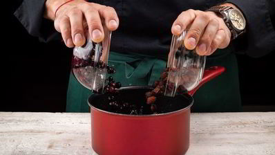 витаминный чай с черной смородиной и шиповником