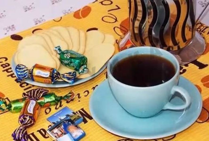 Яблочный чай с апельсином и корицей