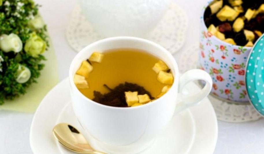 Рецепт яблочного чая с клюквой и пряностями