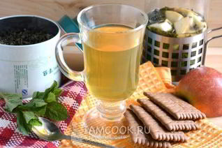 Зеленый чай с яблоком, мятой и ромашкой