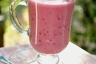 Йогуртовый вишневый коктейль