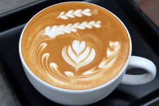 Классический кофе латте по-домашнему