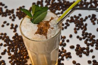 Кофе с мороженым