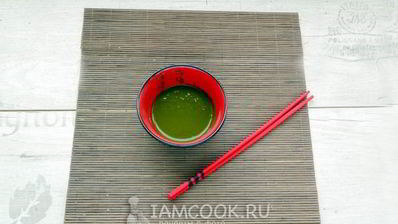 латте с чаем маття и белым шоколадом